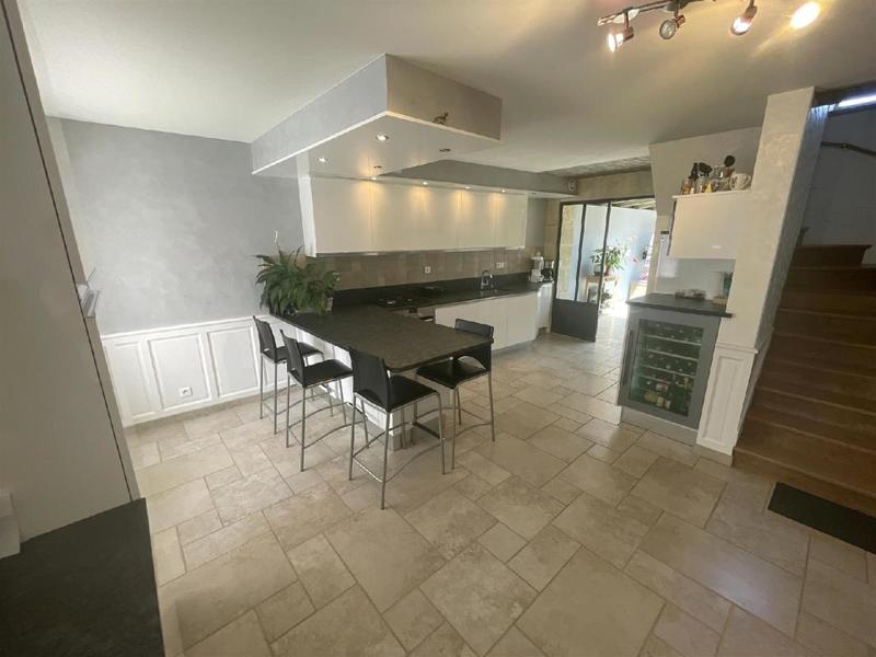 Maison ancienne - 162 m² - 8 pièces