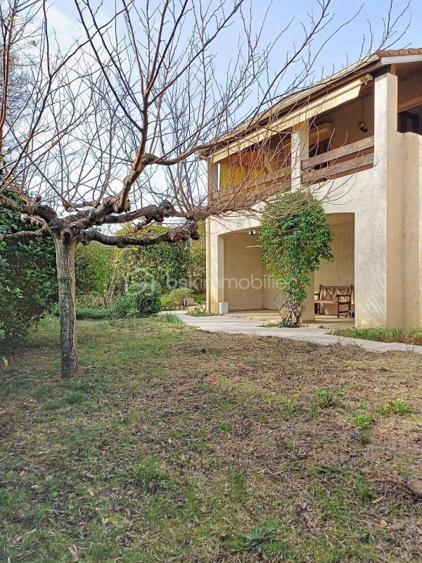 Maison - 91 m² - 5 pièces