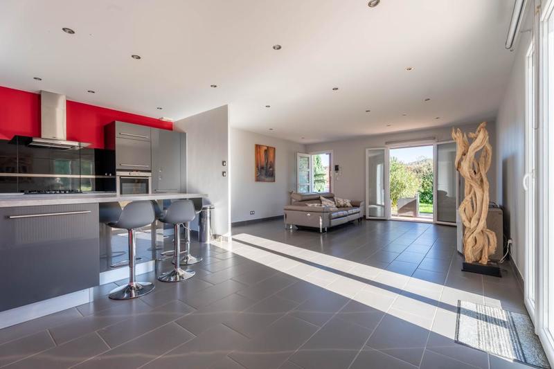 Villa - 122 m² - 5 pièces