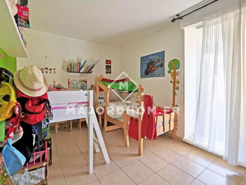 Appartement - 93 m² - 4 pièces