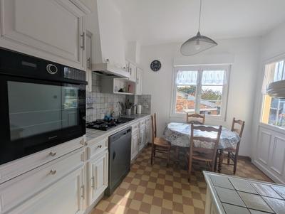 Maison - 169 m² - 7 pièces