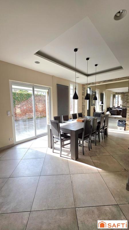 Maison - 183 m² - 5 pièces