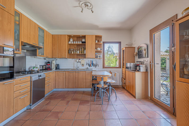 Maison - 181 m² - 8 pièces