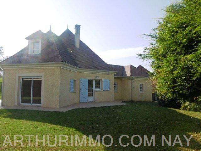 Maison - 140 m² - 4 pièces