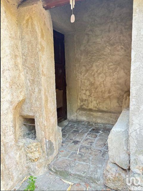 Maison - 280 m² - 7 pièces