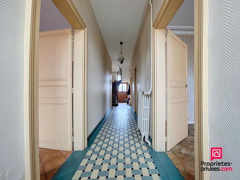 Maison - 165 m² - 6 pièces