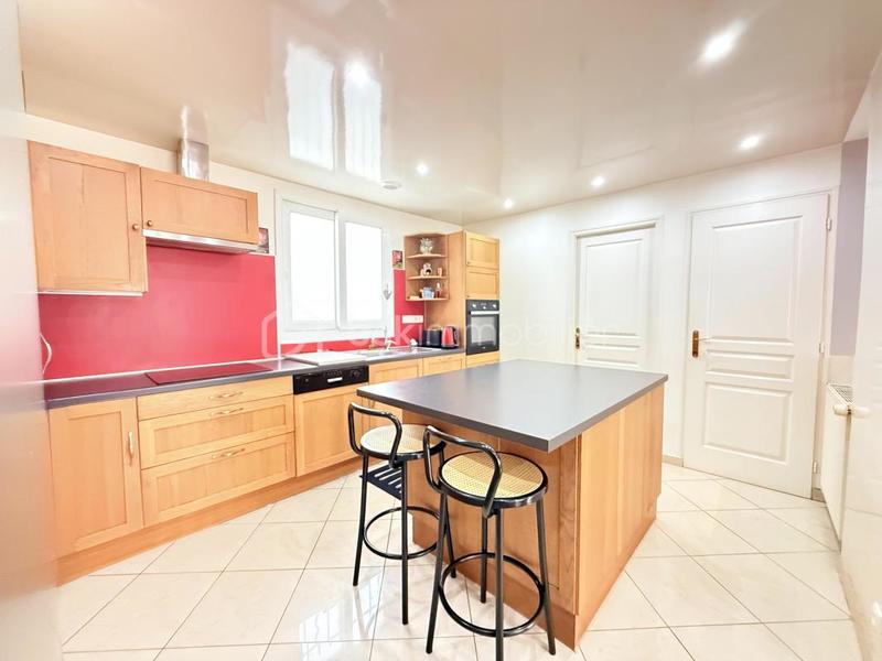 Maison - 108 m² - 6 pièces