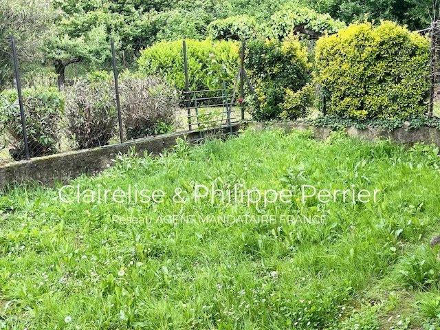 Maison de village - 100 m² - 5 pièces