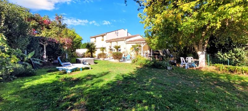 Maison - 195 m² - 6 pièces