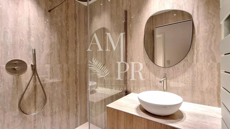 Appartement - 82 m² - 3 pièces