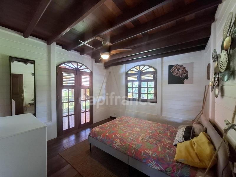 Maison - 141 m² - 7 pièces