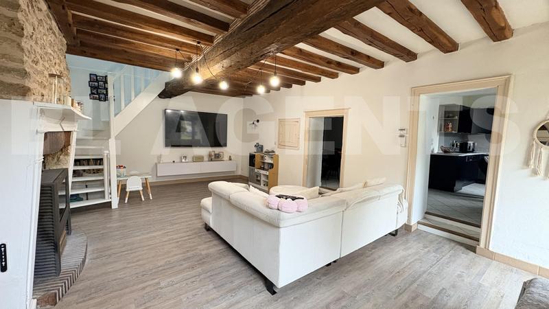 Maison - 102 m² - 4 pièces