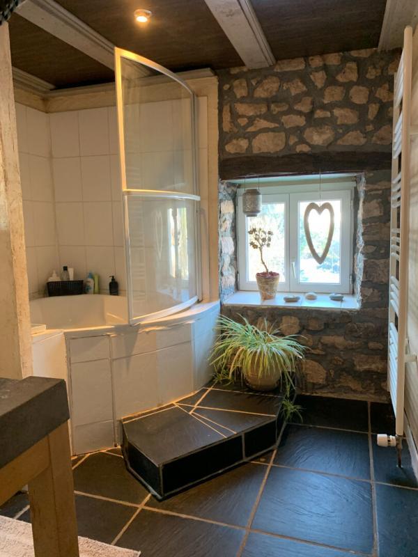 Maison - 215 m² - 7 pièces