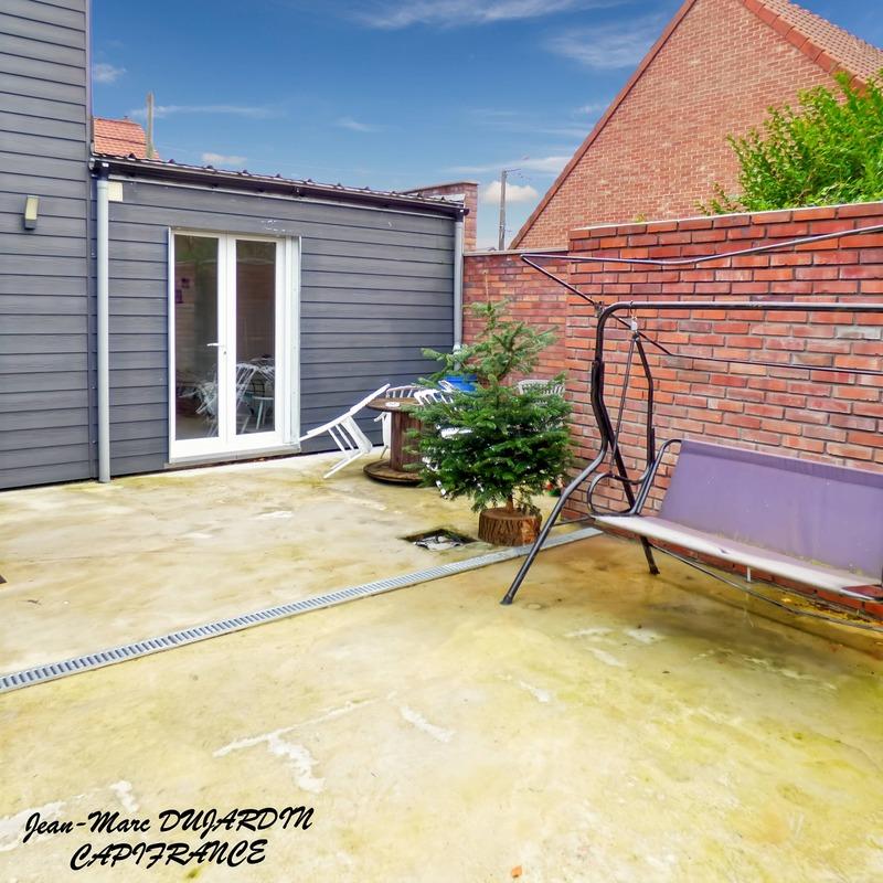 Maison - 170 m² - 8 pièces