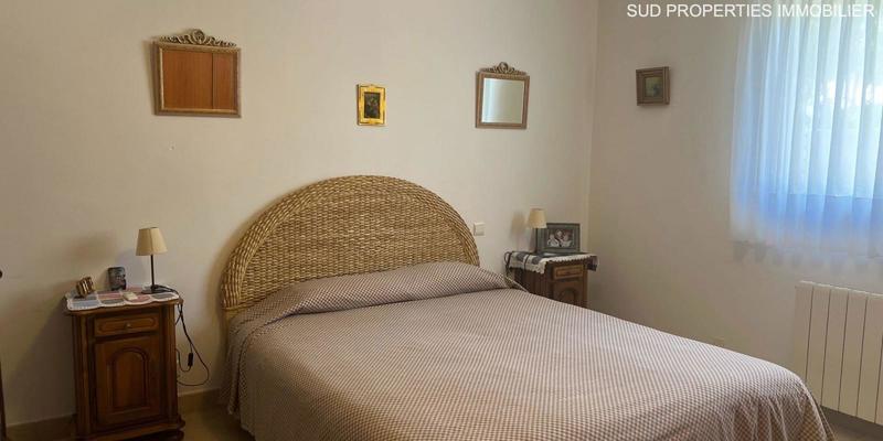 Villa - 216 m² - 6 pièces