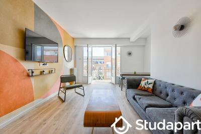 Chambre - 13 m² - 1 pièce