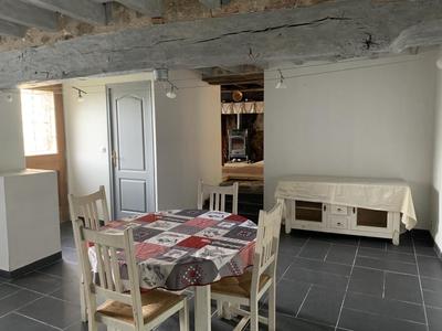 Maison - 201 m² - 6 pièces