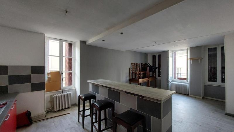 Immeuble - 136 m² - 3 pièces