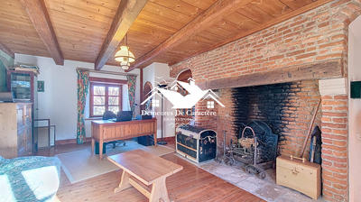 Maison - 359 m² - 11 pièces