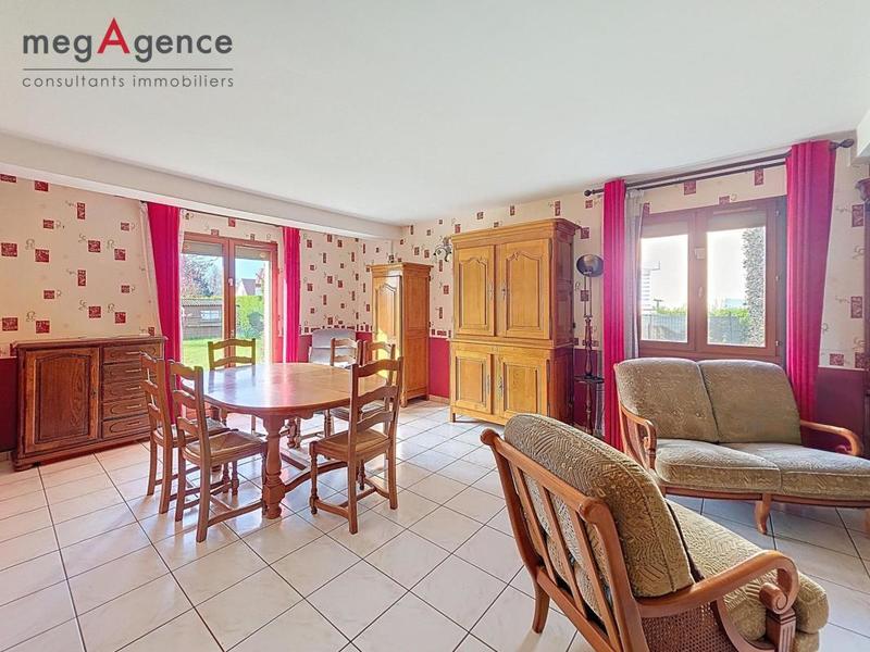 Maison traditionnelle - 145 m² - 7 pièces