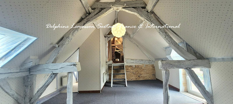 Maison - 260 m² - 8 pièces