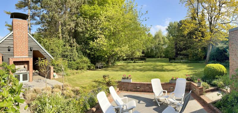 Maison - 206 m² - 8 pièces