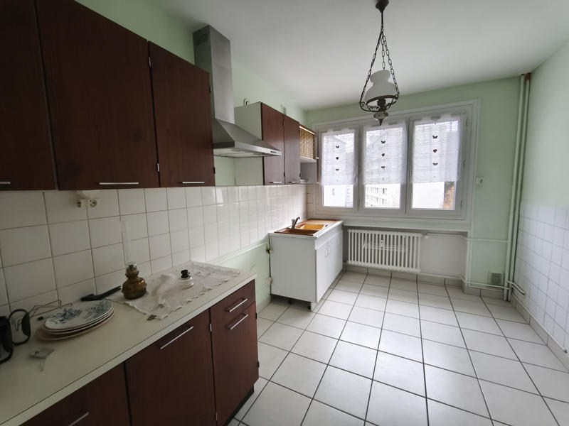 Appartement - 83 m² - 4 pièces