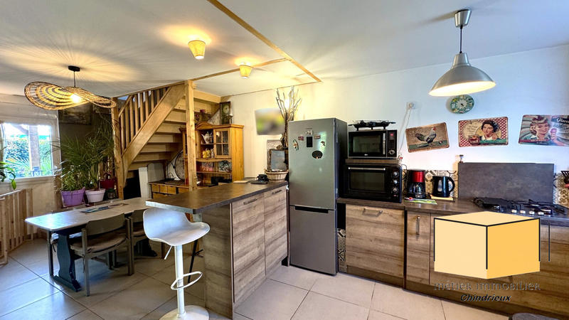 Maison - 95 m² - 4 pièces