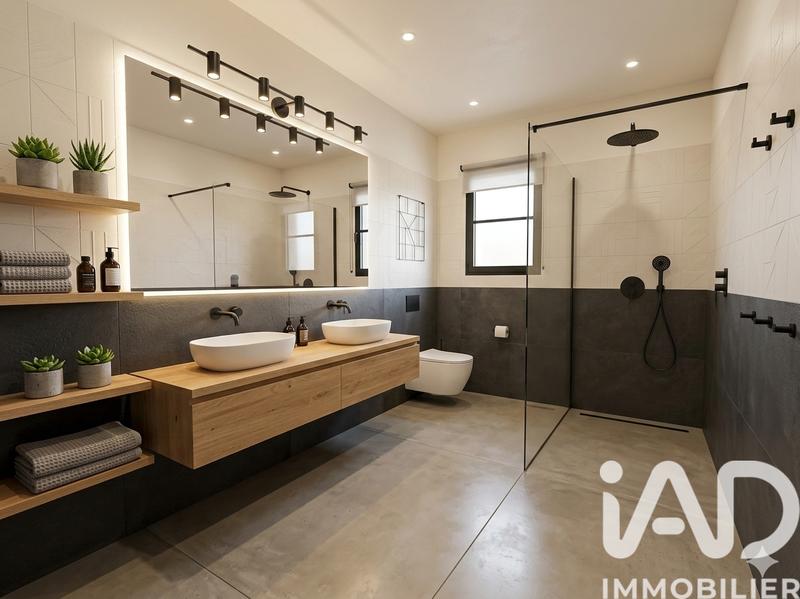 Maison - 105 m² - 5 pièces