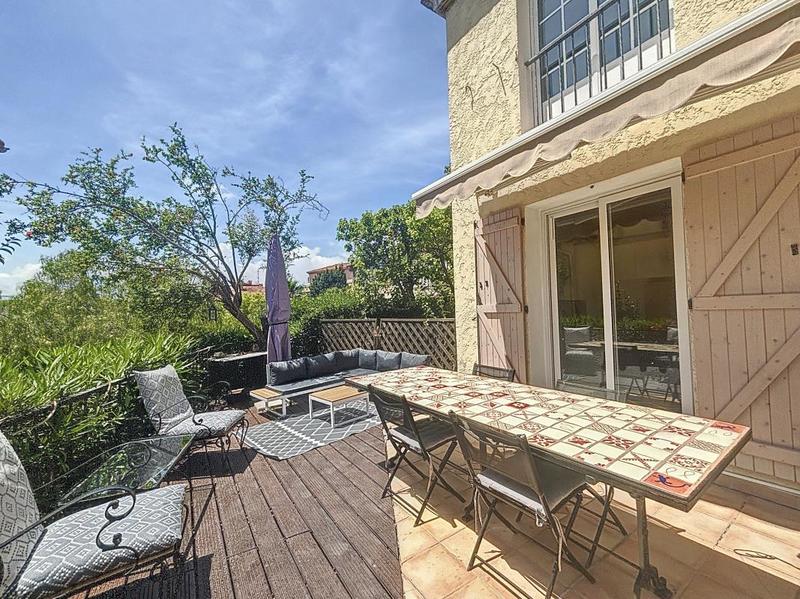 Appartement - 90 m² - 4 pièces