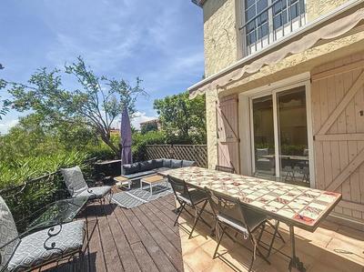 Appartement - 90 m² - 4 pièces