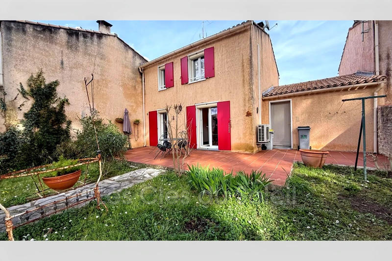 Maison - 90 m² - 5 pièces