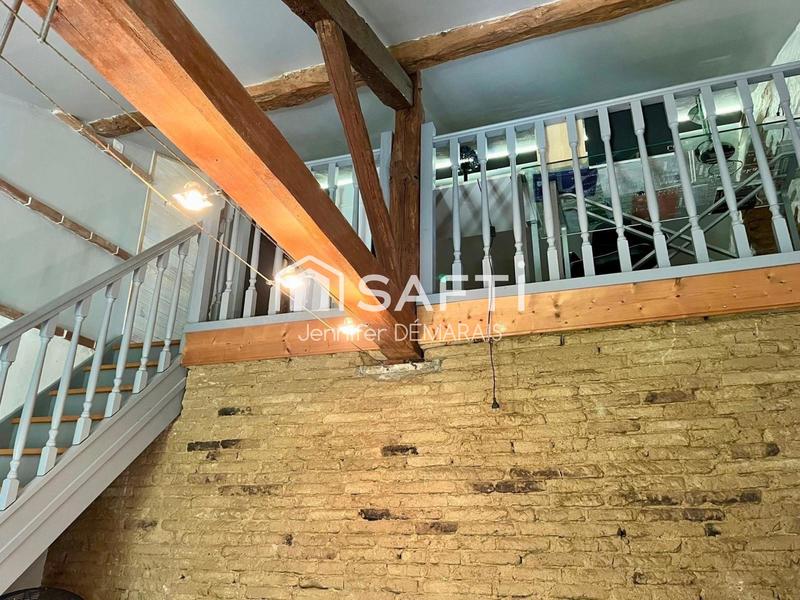 Maison - 242 m² - 5 pièces