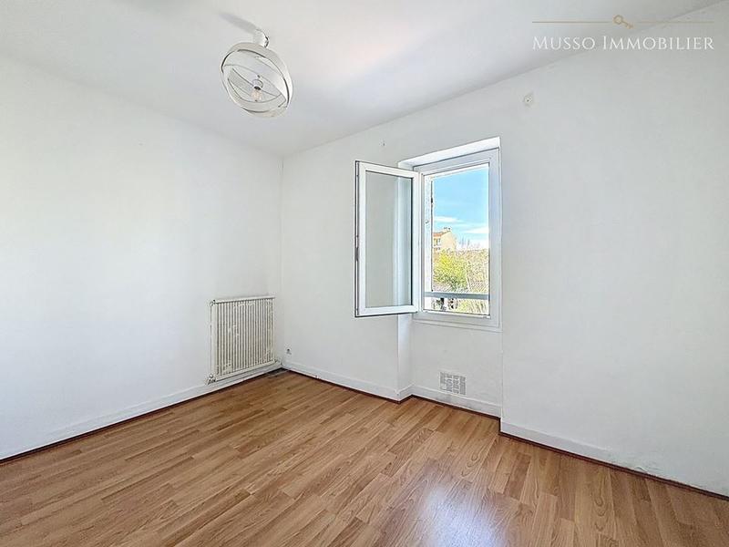 Maison traditionnelle - 110 m² - 5 pièces