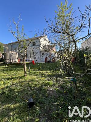 Maison - 89 m² - 5 pièces