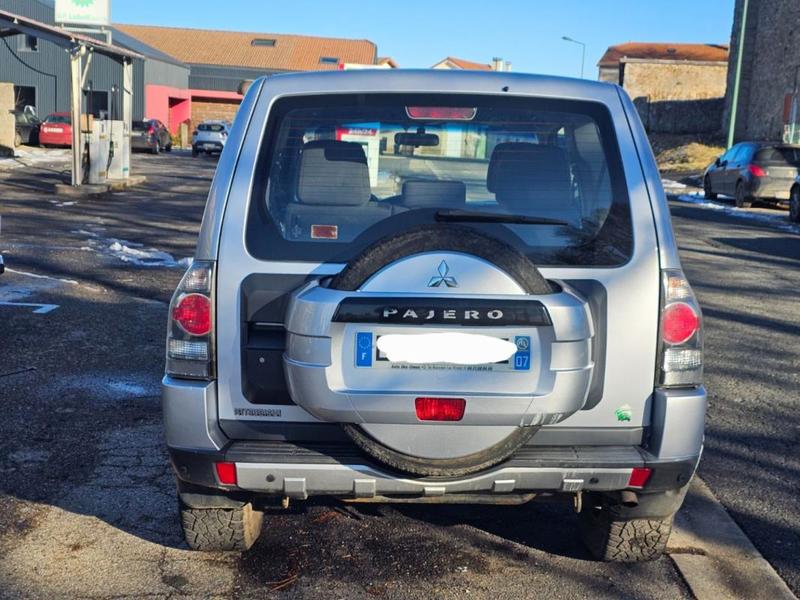 Mitsubishi Pajero 3.2 Di-D Invite 160cv 4x4 3p Bvm Fap