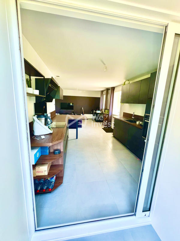 Appartement - 79 m² - 3 pièces