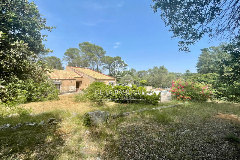 Maison - 200 m² - 6 pièces