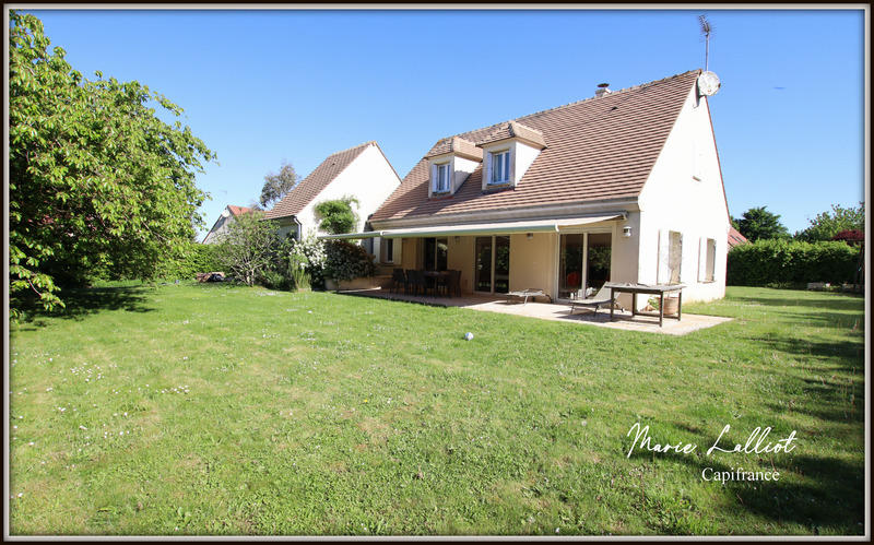 Maison - 232 m² - 9 pièces