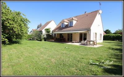 Maison - 232 m² - 9 pièces