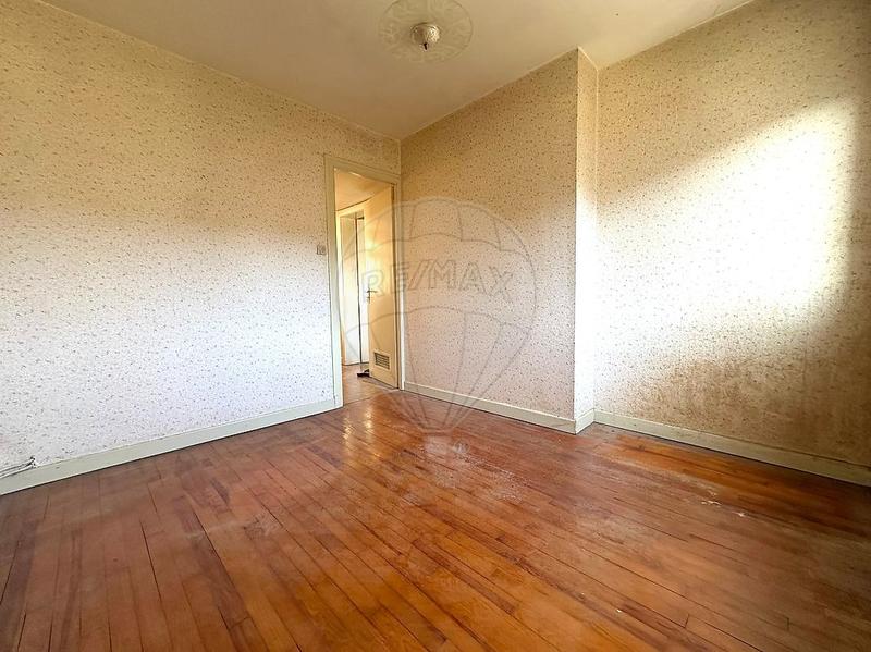 Appartement - 85 m² - 5 pièces