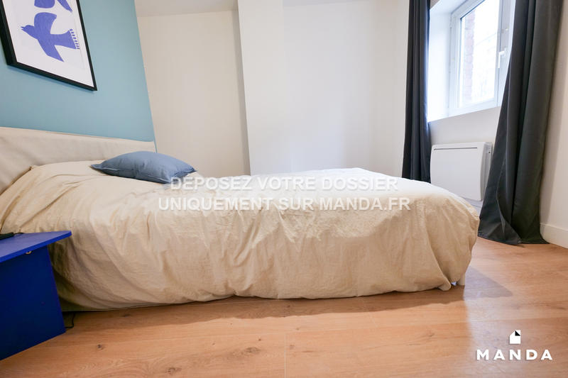 Chambre - 11 m² - 5 pièces