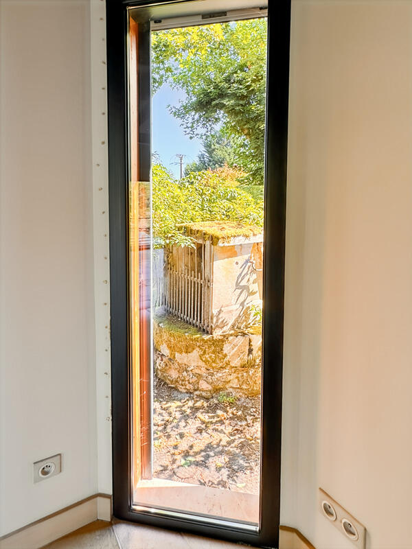 Maison - 346 m² - 11 pièces