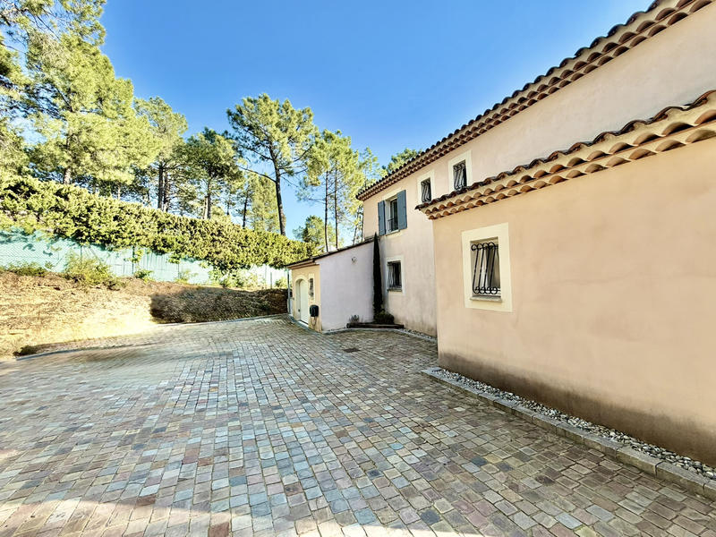 Maison - 160 m² - 4 pièces