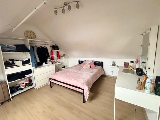 Maison - 163 m² - 8 pièces