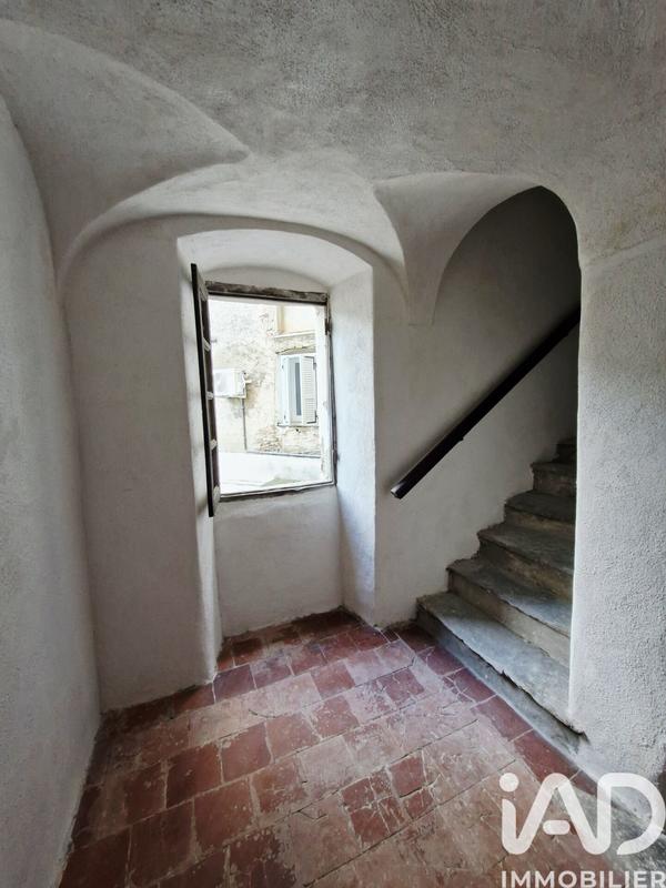 Appartement - 77 m² - 4 pièces