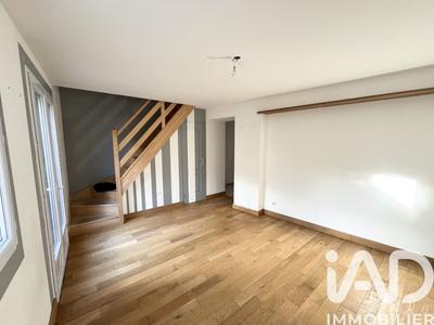 Maison de ville - 70 m² - 4 pièces