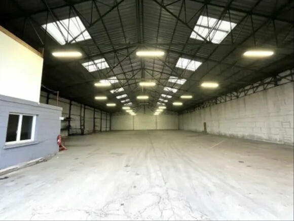 Local commercial - 1 237 m²