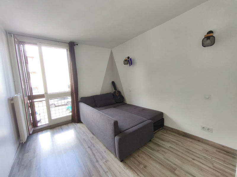 Appartement - 80 m² - 5 pièces