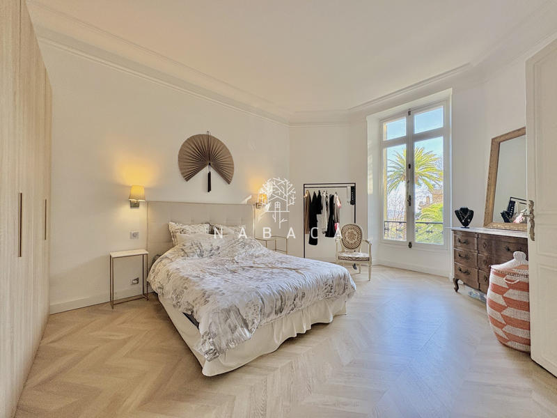 Appartement - 100 m² - 4 pièces